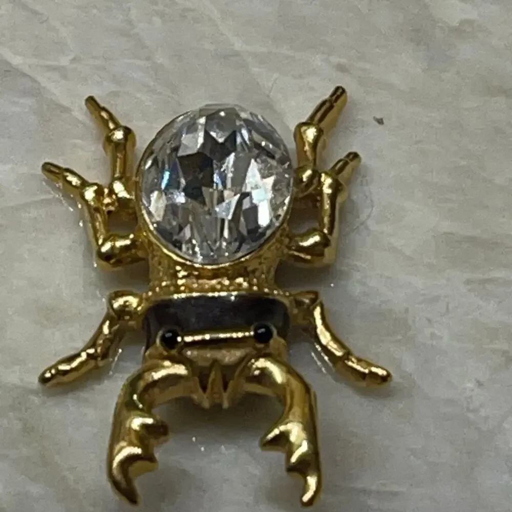 Lencia star collection Beetle crystal figurine